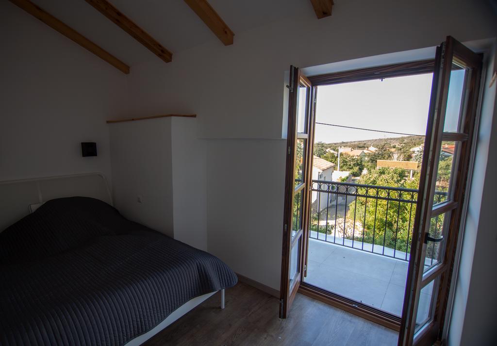 Holiday Home Kuca Na Moru Kornic Exterior photo